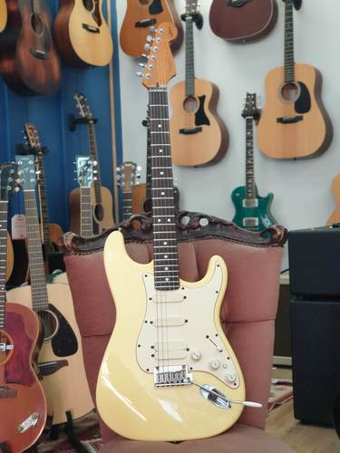 Fender Artist Series Jeff Beck Stratocaster 1995