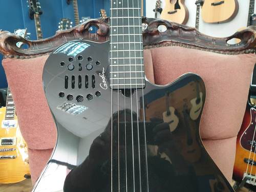 Godin Multiac ACS Nylon Cedar Black