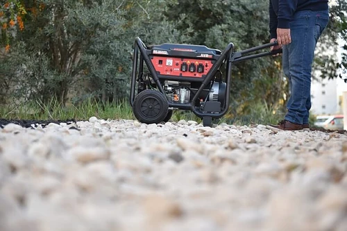 גנרטור ,גנרטור בנזין 7000W כולל התנעה חשמלית ומצבר דגם TG-8000SAVR טרגט