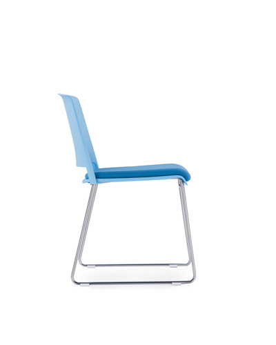 כסא אורח פלסטיק דגם CUBIC 