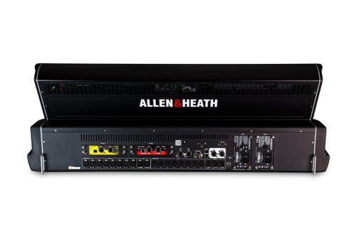 זוית נוספת Allen & Heath dLIVE S7000