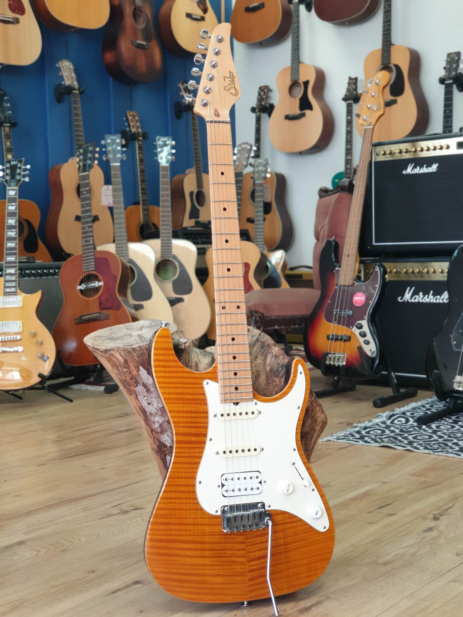 SUHR STANDARD PRO 2011