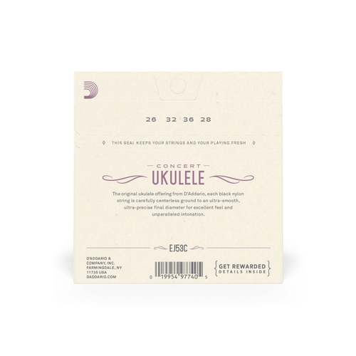 זוית נוספת D'Addario EJ53C Ukulele Set