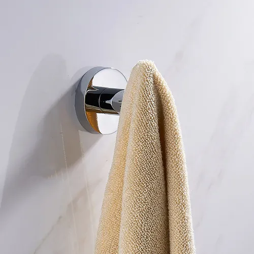 קולב מגבות 300 מוברש (קידוח) מתוך קולקציית סדרת 300 מוברש (מבט מקרוב) - פתרון פונקציונלי ואסתטי לארגון הבית