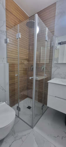מקלחון פינתי הרמוניקה לפי מידה - 8 מ