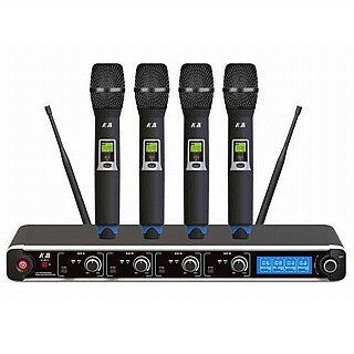 סט של 4 מיקרופונים אלחוטיים ICM 2065-4013 