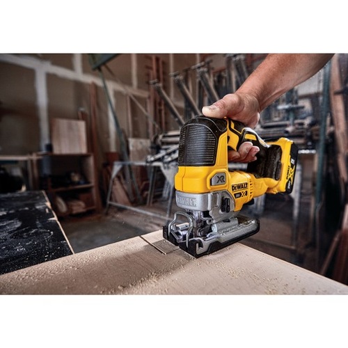 מסור אנכי נייד דיוולט Dewalt DCS334N-XJ גוף בלבד 