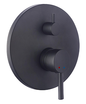 אינטרפוץ 4 דרך PASSERO שחור מט מבית AQUILA