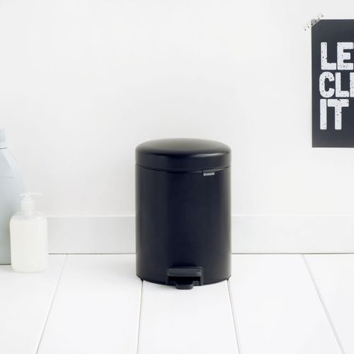 פח פדל 5 ליטר NewIcon - שחור מט Brabantia