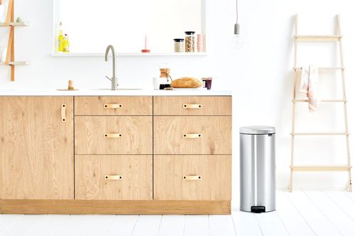 פח פדל 30 ליטר NewIcon - ניקל מוברש Brabantia