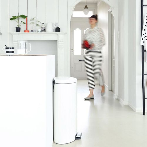 פח פדל אובלי 30 ליטר - לבן Brabantia