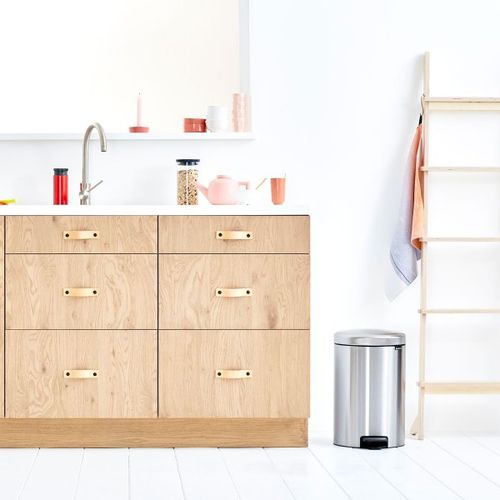 פח פדל 20 ליטר NewIcon - ניקל מוברש Brabantia