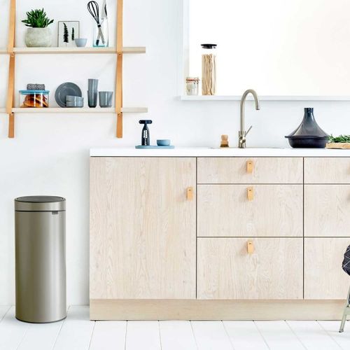 פח טאץ 30 ליטר - פלטיניום Brabantia