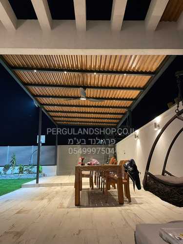 פרגולת אלומיניום דגם הייטק פרימיום ROYAL CROWN LED הכנה לתאורת LED וכתר U היקפי מרשים והצללת Z