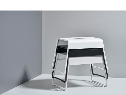 שרפרף A Stool - שחור