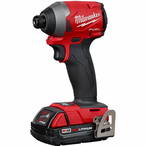סט מברגת אימפקט 18V מילווקי פיול Milwaukee 2853-22 M18 Fuel – כולל 2 סוללות 18V 5Ah ומטען מהיר