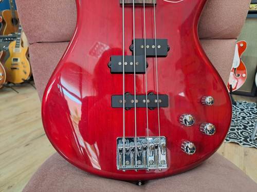 Ibanez GSR200 