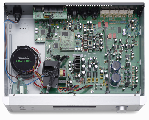קדם מגבר RC1570 ROTEL