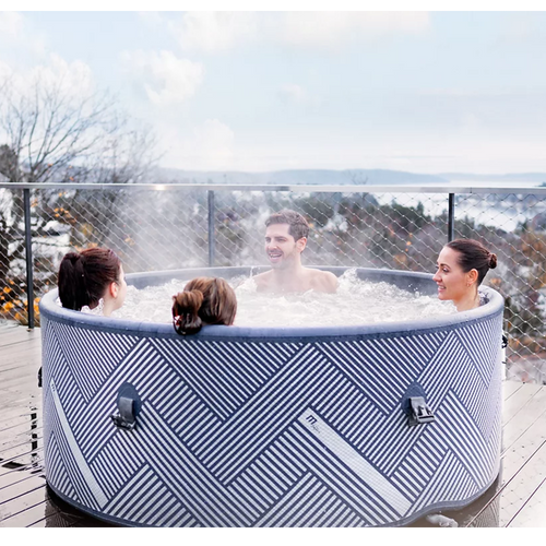 ג'קוזי Naval מסדרת Frame היוקרתית מבית Mspa