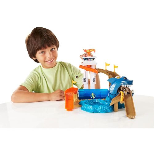 הוט ווילס מחליפות צבע - מסלול הכריש - HOT WHEELS BGK04