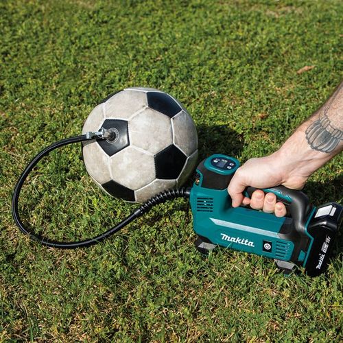מדחס / קומפרסור נטען 18V (גוף בלבד) Makita