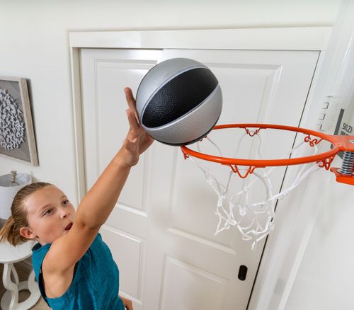 מיני כדור כדורסל מספוג קשיח PRO MINI FOAM BALL - שחור/כסוף