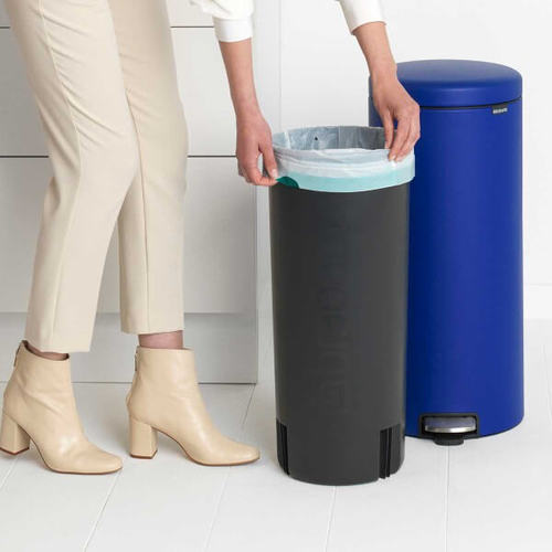 פח אשפה עגול 30 ליטר, כחול Brabantia