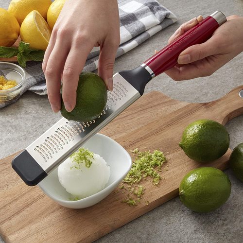 פומפיה עדינה דו כיוונית KitchenAid ידית קרם