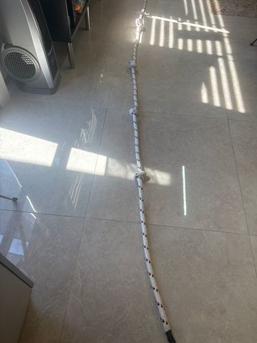 חבל טיפוס עשוי ניילון עבה וחזק במיוחד