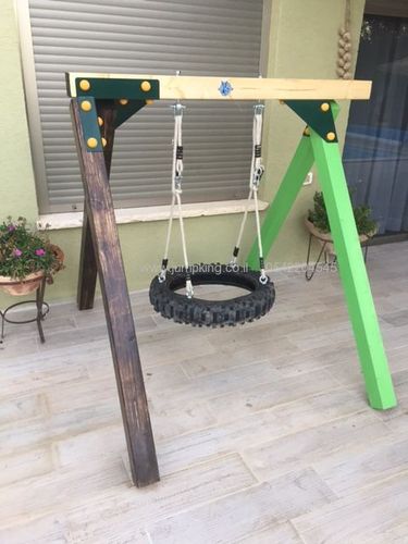 מתקן לבנית נדנדה