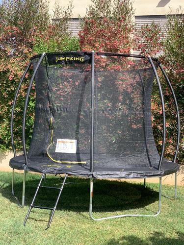 טרמפולינה 3.0מ' עגולה  JUMPKING  דגם קלאסיק (קומבו) דלוקס