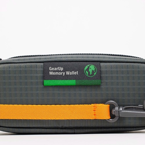 נרתיק לכרטיסי זיכרון Lowepro GearUp Memory Wallet 20