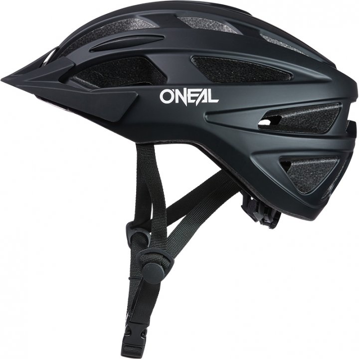 קסדת אופניים MTB שחורה ONEAL OUTCAST PLAIN V.22 טכנולוגיית Inmold