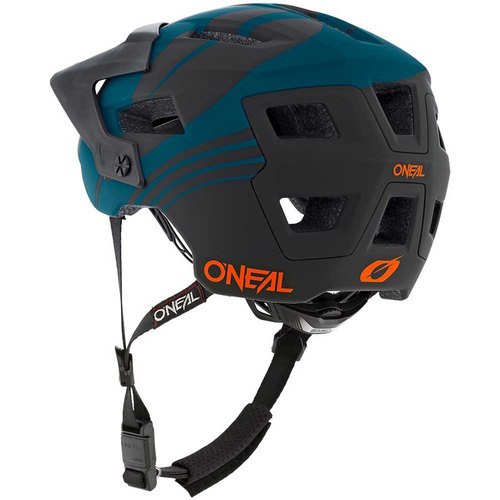 קסדת אופניים ONEAL DEFENDER בצבעי שחור כחול כתום עם מבנה דו-קליפות, פתחי אוורור גדולים ומגן מתכוונן לרכיבת אופני הרים