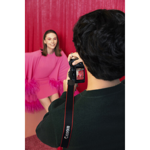 מצלמה Canon EOS R8