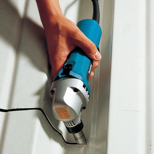 כרסם פח - ניבלר חשמלי MAKITA JN1601 500W