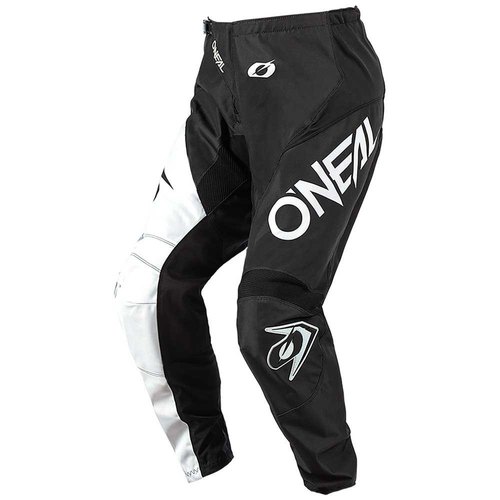 חליפת רכיבה ONEAL ELEMENT RACEWEAR V.22 בצבע שחור ולבן עם הגנות מרופדות למרפק ומגני ירכיים פנימיים, עשויה מחומרים נושמים ומנדפי זיעה לרכיבה מקצועית על אופניים