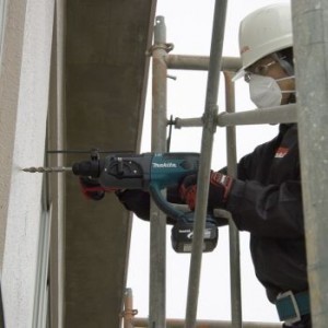 סט נטען 18V אימפקט + פטישון + 3 סוללות 4 אמפר MAKITA DLX2090MX1