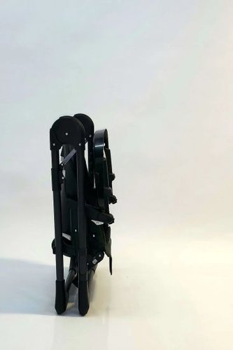 כסא אוכל מפואר דגם פלומה בריפוד דמוי עור - צבע אפור 
