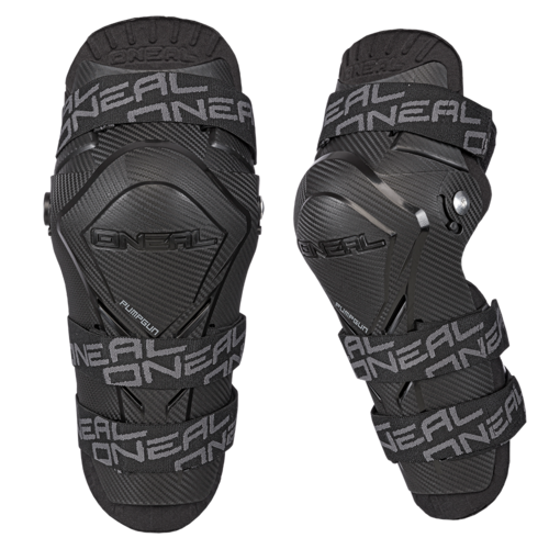 מגני ברכיים ONEAL PUMPGUN MX CARBON KNEE GUARD דגם 0256-206 בצבע שחור קרבון עם פלסטיק יצוק עמיד, ריפוד תרמי מלא ורצועות אלסטיות עם Velcro למיגון מקסימלי ונוחות יוצאת דופן לרוכבי אופניים ואופנועים
