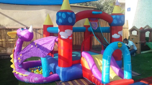 מתנפח דרקון משומש למכירה 