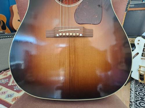 Gibson Custom Shop Historic 1942 Banner J-45 Vintage Sunburst 2019