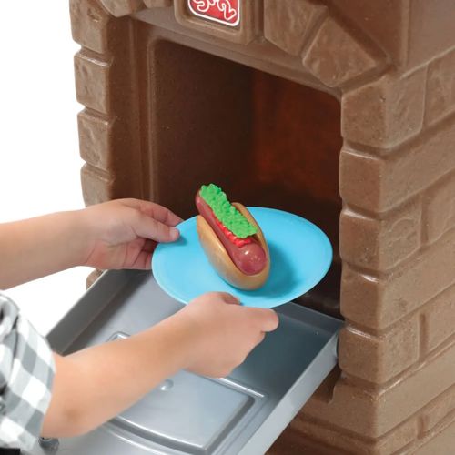 עמדת גריל/מנגל למשחק עם מכסה עולה ויורד, תנור, כיור ו 10 אביזרים 8317