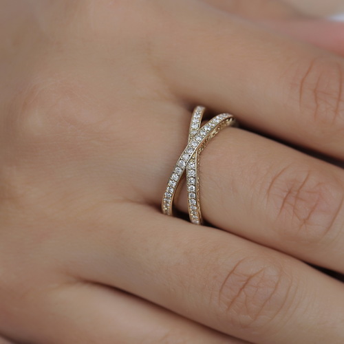 טבעת איקס יהלומים 0.77ct מקולקציית 