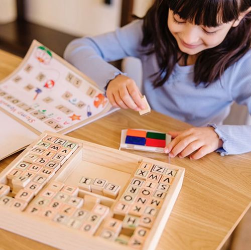 סט 71 חותמות אותיות ה A-B-C מעץ