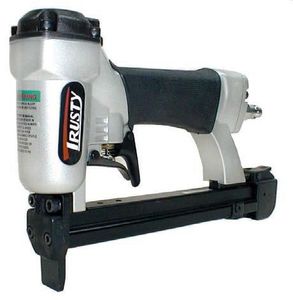 אקדח סיכות ריפוד ונגרות 80 TRUSTY
