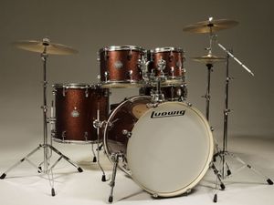מערכת תופים 5 חלקים 20" כולל אביזרים ומצילות Ludwig Element LCF50G025 WRS