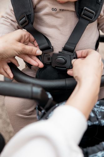 תלת אופן דו-כיווני מעוצב, עם קיפול סופר קומפקטי ו 3 שלבי שימוש - חום מדבר