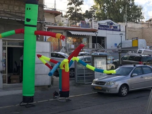 השכרת בובת דנסר 4-5 מטר