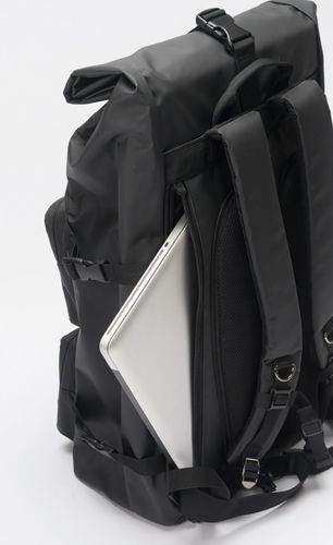 זוית נוספת Magma Rolltop Backpack III